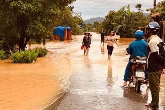 2 người thiệt mạng do mưa lớn và thủy điện Đồng Nai 5 xả lũ
