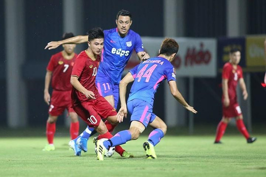 Martin Lo, Danh Trung ghi bàn, Việt Nam thắng đội bóng Hồng Kông 2-0 