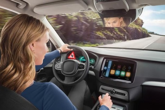 Bosch phát triển màn hình 3D không kính trên xe hơi 