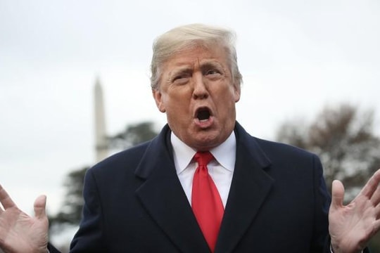 Ông Trump có quyền 'lệnh' các công ty Mỹ rời Trung Quốc