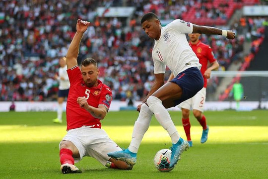 'Solskjaer đánh cược khi bán Lukaku, đẩy Rashford lên đá trung phong cho M.U'