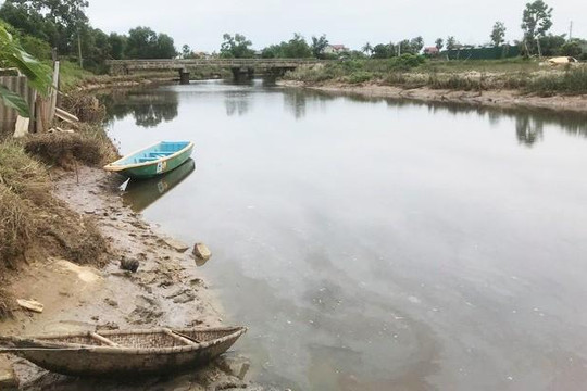 Hà Tĩnh: Xã cử người canh sông vì có cá sấu lớn xuất hiện