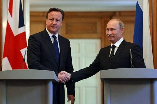 Cựu thủ tướng Anh: ‘Putin ban hành luật cấm tuyên truyền đồng tính nhằm tăng tỷ lệ sinh con’