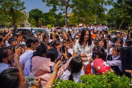 Hoa hậu Mai Phương Thúy: Đừng sợ thất bại, phía trước luôn có con đường mới để thành công