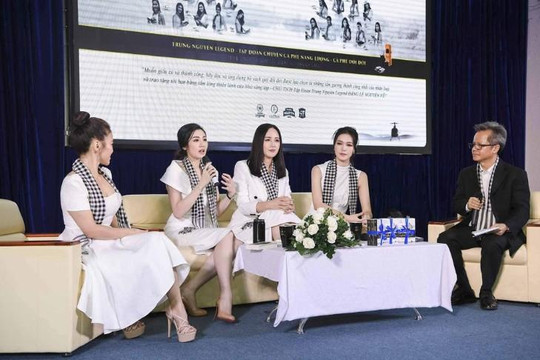 Hoa hậu Mai Phương Thúy: 'Người tặng sách quý muốn thanh niên Việt có khát vọng lớn'