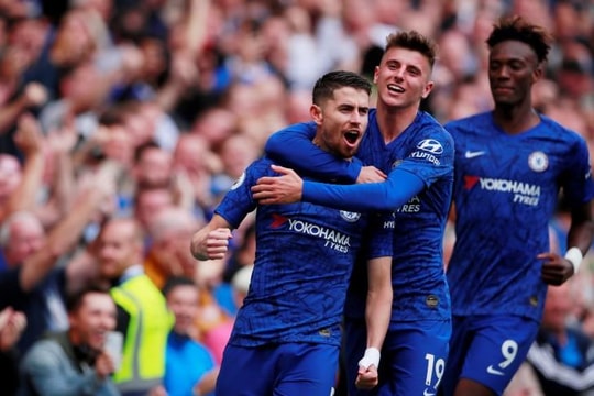 Frank Lampard ca ngợi và trao chiếc băng đội phó Chelsea cho Jorginho