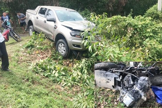 Hà Tĩnh: Tai nạn giữa xe máy và xe bán tải, 2 vợ chồng thiệt mạng