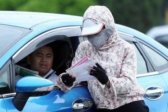 Bắt giữ nhiều ‘cò vé’ trước trận bóng đá Việt Nam - Malaysia