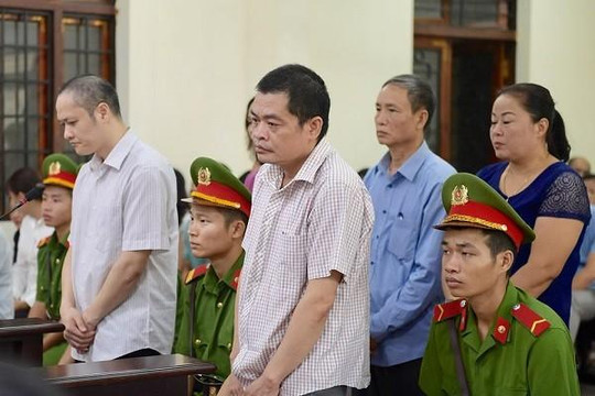 Xét xử vụ gian lận thi cử tại Hà Giang: Nhiều nhân chứng vắng mặt
