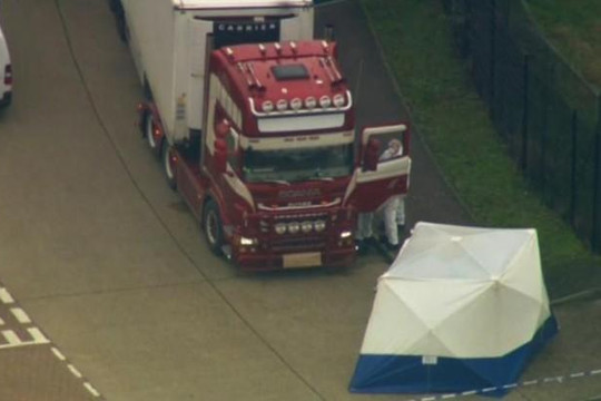 Bộ Ngoại giao Trung Quốc thông tin về vụ 39 người chết trong container ở Anh