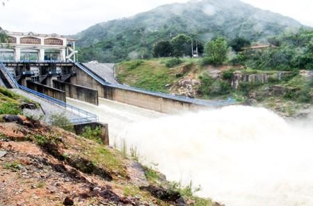 Khánh Hòa: Xả lũ hồ Suối Dầu để đảm bảo an toàn trước bão số 5