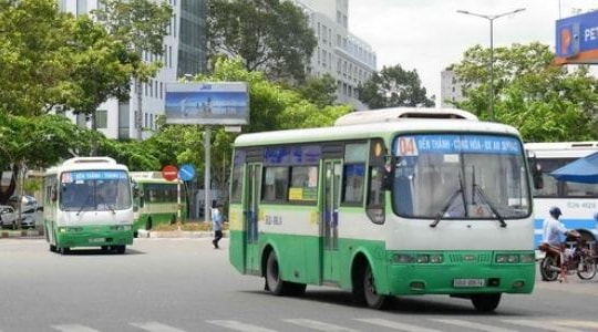 TP.HCM đang nghiên cứu làn đường riêng cho xe buýt