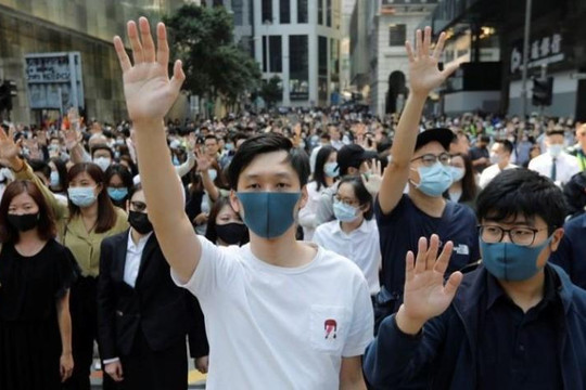 Tòa Hồng Kông xác định lệnh cấm khẩu trang là vi hiến