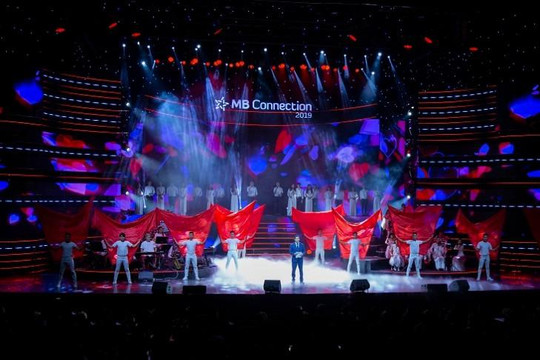 Đêm nhạc tri ân khách hàng của MB: 'Khi ta 25 – Live Concert' - chạm đến trái tim khán giả