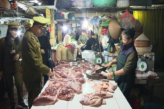 Tăng cường kiểm soát thịt lợn nhập khẩu