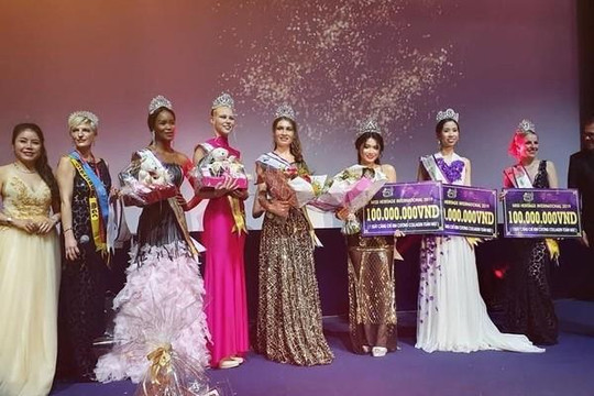 Cô gái Việt đăng quang 'Hoa hậu Di sản Quốc tế - Pháp 2019'