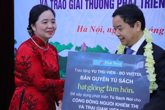 First News tặng bản quyền Tủ sách 'Hạt giống tâm hồn' làm sách nói cho cộng đồng người khiếm thị và các trại giam Việt Nam