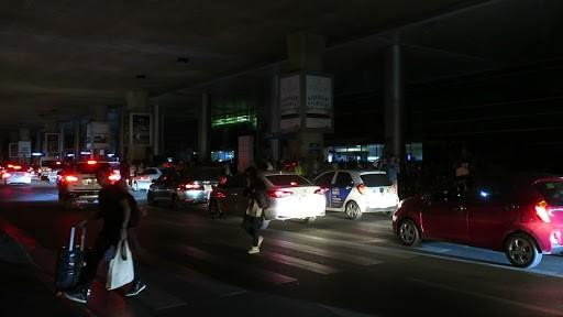 Sân bay Tân Sơn Nhất mất điện lúc rạng sáng