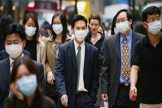 Lấy mẫu xét nghiệm sàng lọc các trường hợp nghi viêm phổi cấp từ Trung Quốc