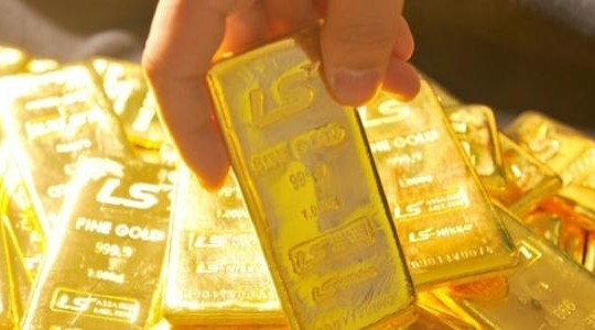 Sau phiên tăng ‘sốc’, giá vàng giảm mạnh chờ tín hiệu mới từ Trung Đông