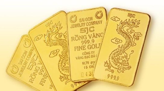 Giá vàng giảm ‘sốc’ hơn 1 triệu đồng sau khi lập đỉnh 7 năm