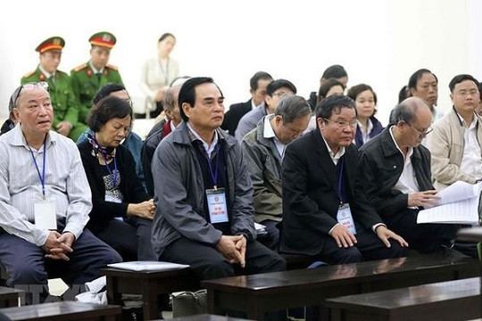 Xét xử 2 cựu Chủ tịch Đà Nẵng: Tranh luận về vai trò đồng phạm của các bị cáo khác