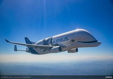 Airbus khai thác máy bay vận tải khổng lồ BelugaXL