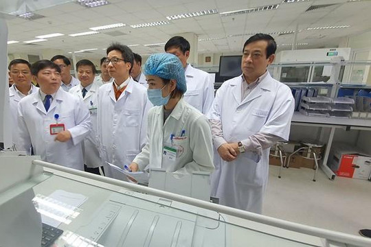 Du học sinh từ Vũ Hán về nhập viện ở Hà Nội nghi nhiễm virus Corona