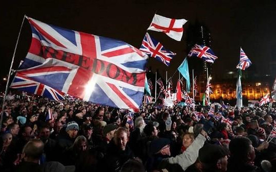 Người Anh ăn mừng, người Scotland tiếc nuối ngày rời khỏi EU