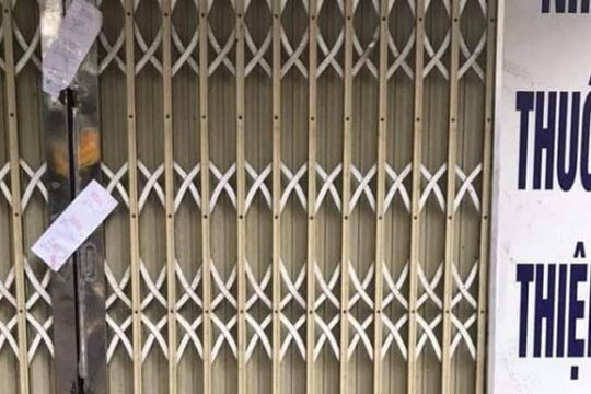 Tăng giá bán khẩu trang gấp 10 lần, hiệu thuốc Thiện Tâm bị công an niêm phong