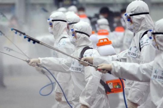 Gần 5.000 người nhiễm Covid-19, Tổng thống Hàn Quốc ‘tuyên chiến’ với coronavirus