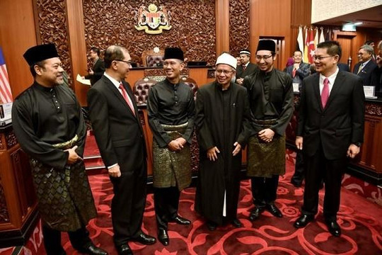 Tân Thủ tướng Malaysia lập nội các ‘an toàn’