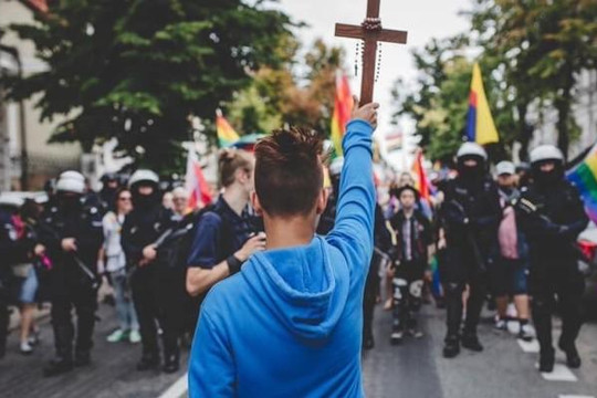 Cuộc chiến chống LGBT nhằm bảo vệ ‘gia đình truyền thống’ tại Ba Lan lan mạnh