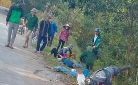 Hà Tĩnh: Xe máy đâm vào cột mốc, 2 nữ sinh thiệt mạng