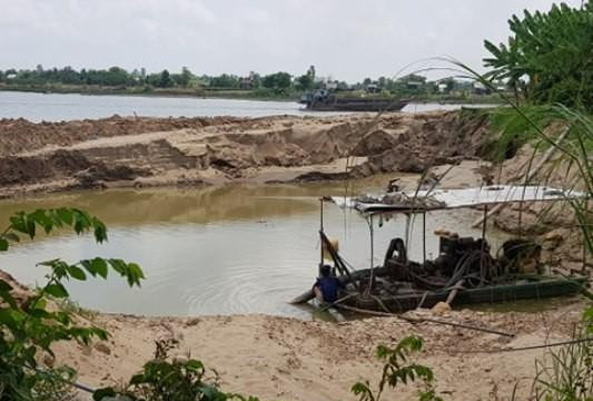 An Giang: 2 bãi chứa cát nghi khai thác lậu khiến dân địa phương bức xúc