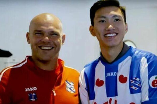 HLV Heerenveen xác nhận có thể  mượn thêm Đoàn Văn Hậu 1 mùa nữa
