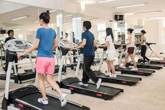 TP.HCM cấm tụ tập trên 30 người, cho phép phòng gym hoạt động trở lại