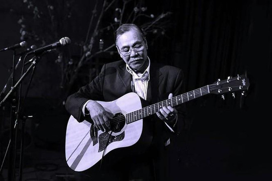 Nhạc sĩ Trần Quang Lộc qua đời ở tuổi 75 vì bệnh ung thư