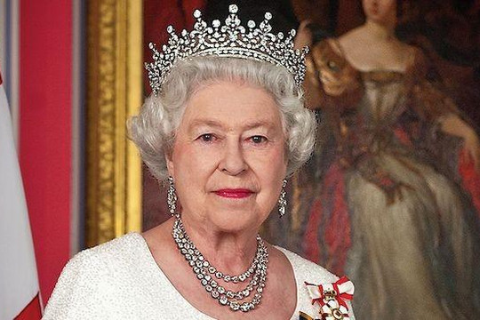 Nữ hoàng Anh huỷ lễ mừng sinh nhật 94 tuổi