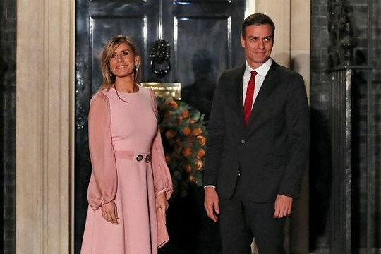 Phu nhân Thủ tướng Tây Ban Nha dương tính với COVID-19