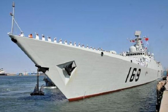 Trung Quốc đưa tàu chiến Vũ Hán vào Biển Đông