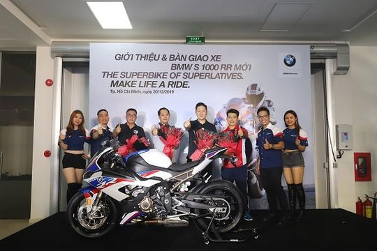 BMW Motorrad giới thiệu S 1000 RR hoàn toàn mới tại Việt Nam