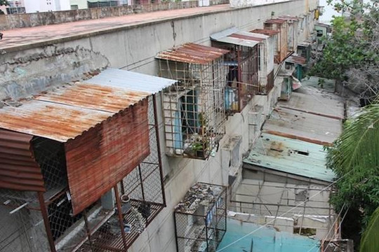 TP.HCM: Tháo dỡ 5 chung cư hư hỏng ở quận Tân Bình