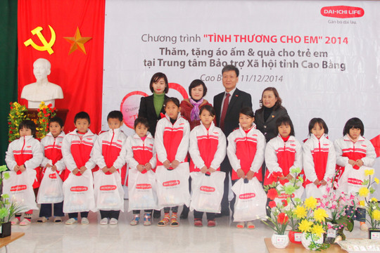 Dai-ichi Life Việt Nam 'nối nhịp cầu vui' tại các vùng nông thôn