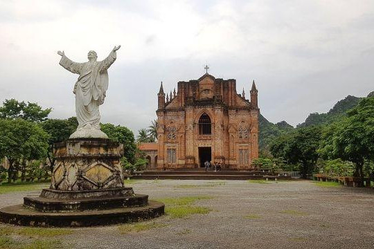 Đan viện cổ có khung cảnh 'đẹp như trời Tây' ở Việt Nam