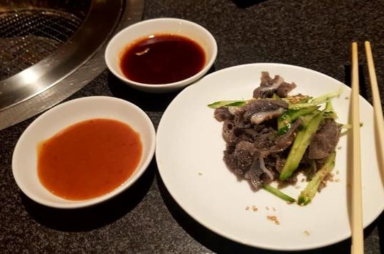 Du khách Việt kể chuyện ăn thịt bò sống ở Kobe