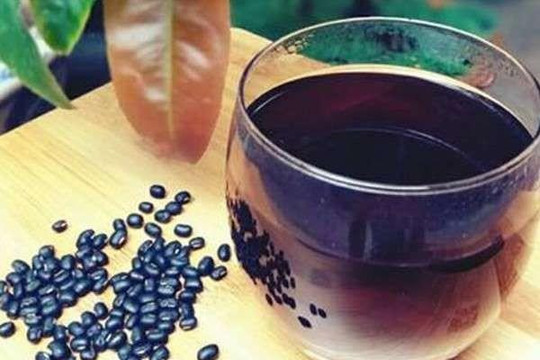 Tác dụng của nước đậu đen rang và cách uống tốt nhất