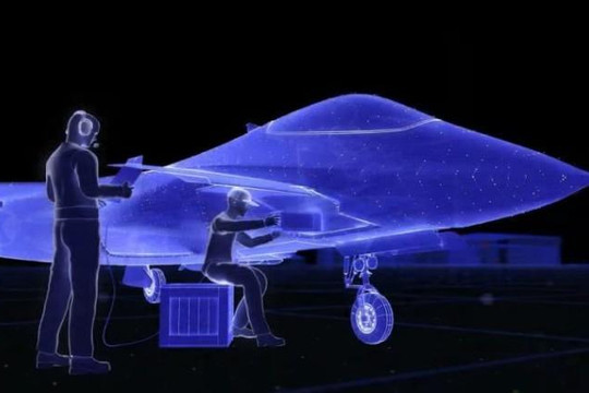 Không quân Mỹ phát triển kim loại tự động thay đổi cấu trúc