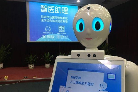 Trung Quốc đưa robot bác sĩ vào làm việc từ năm 2018