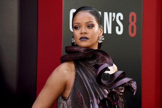 Rihanna cho ra mắt dòng thời trang mới